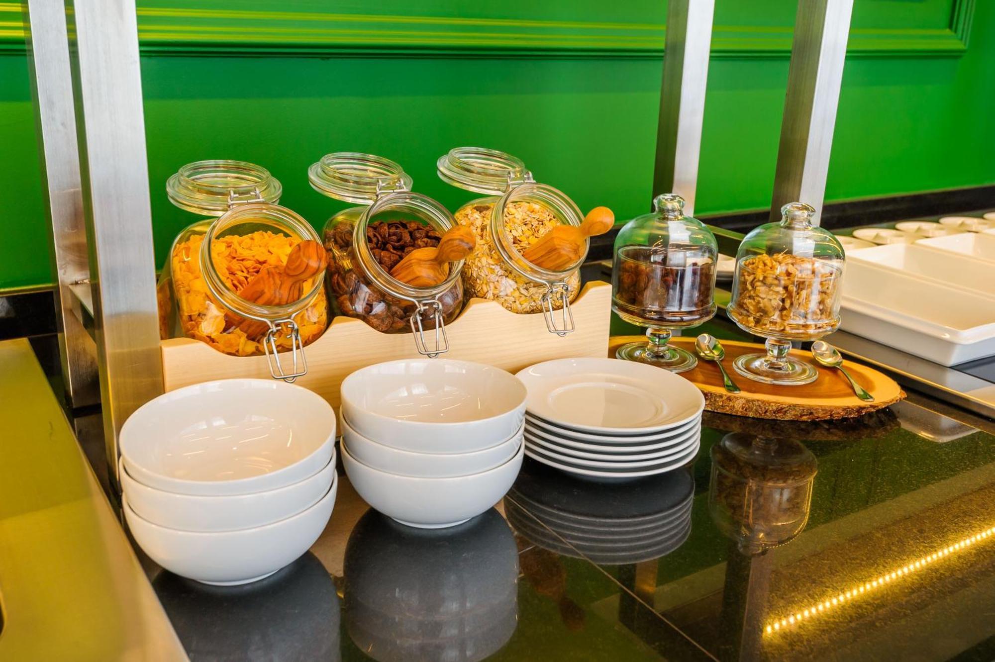 2M Boutique Hotel 蒙蒂茹 外观 照片